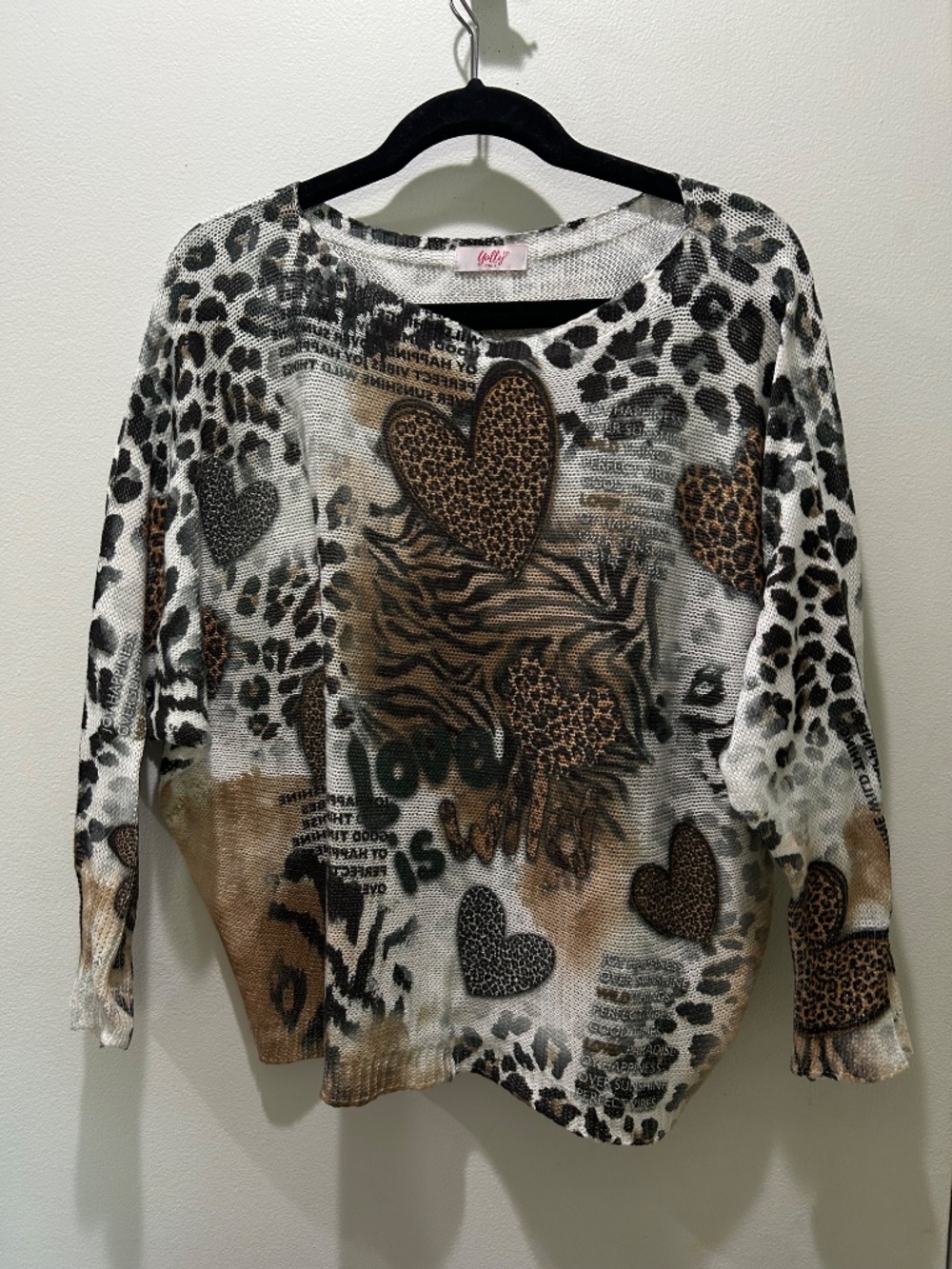 Yolly Italy Graphic Animal Print Heart Knit Top - Picture 5 of 5